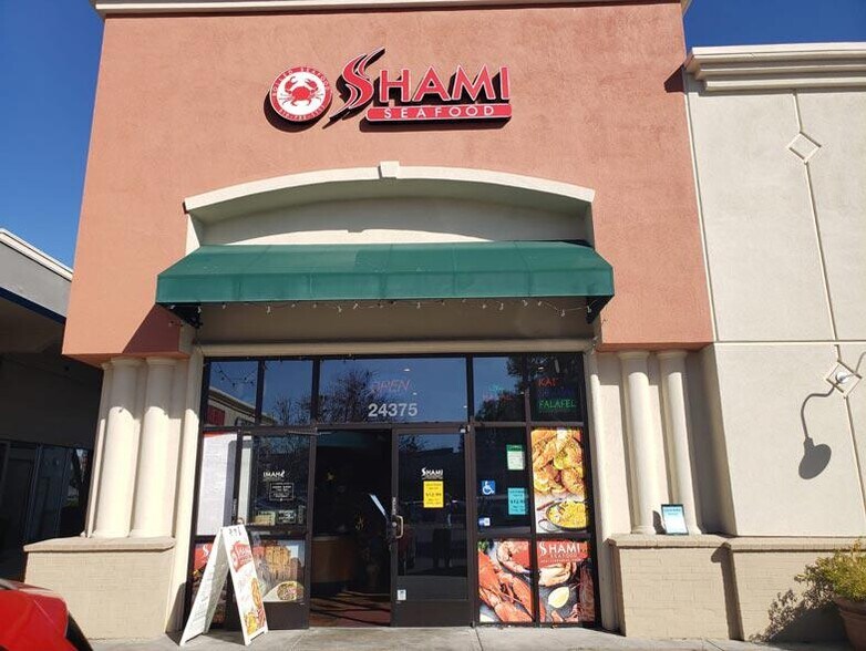 More Photos Of 24363 Southland Dr, Hayward Restaurant For Lease