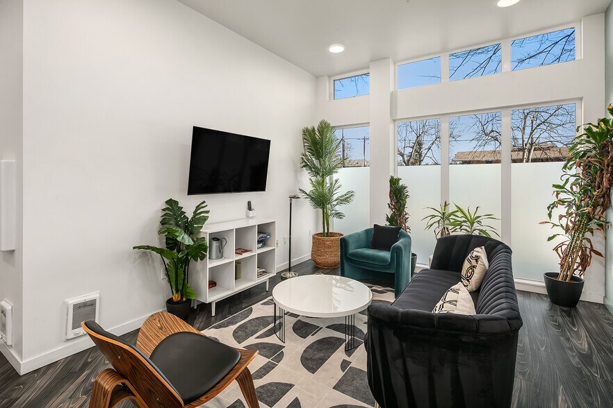 More Photos Of 1501 NW 59th St, Seattle Apartments For Sale