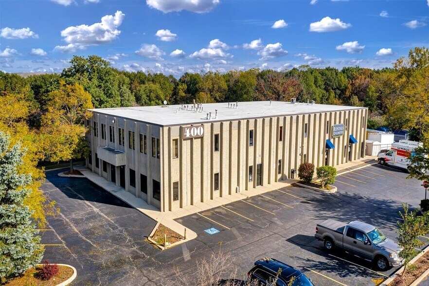More Photos Of 400 N Schmidt Rd, Bolingbrook Office For Lease