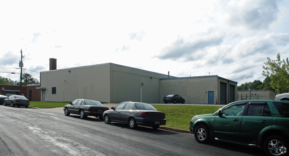 More Photos Of 2412 Grenoble Rd, Richmond Distribution For Lease