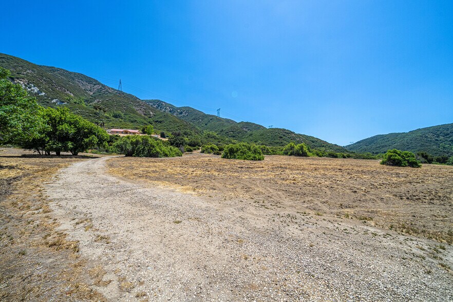 More Photos Of 1449 Lytle Creek Rd, Lytle Creek Flex For Sale