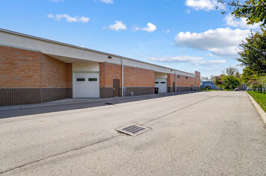 More Photos Of 1740 Thomas Paine Pky, Dayton Warehouse For Lease