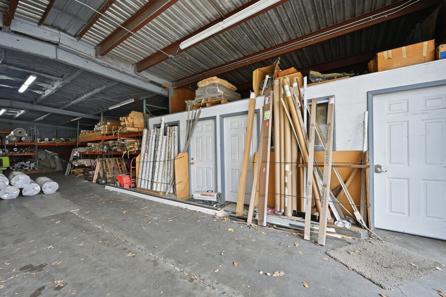 More Photos Of 3511 Redwood St, Clearlake Freestanding For Sale