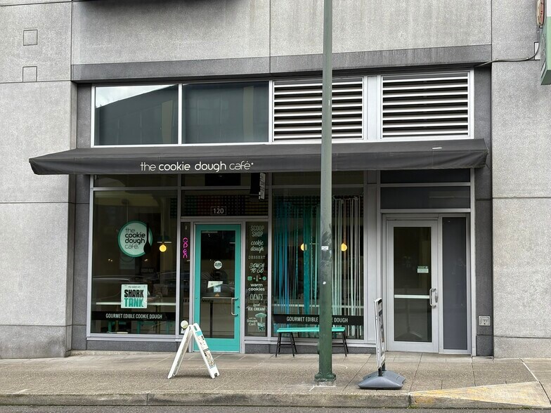 More Photos Of 123 NW 12th Ave, Portland Apartments For Lease