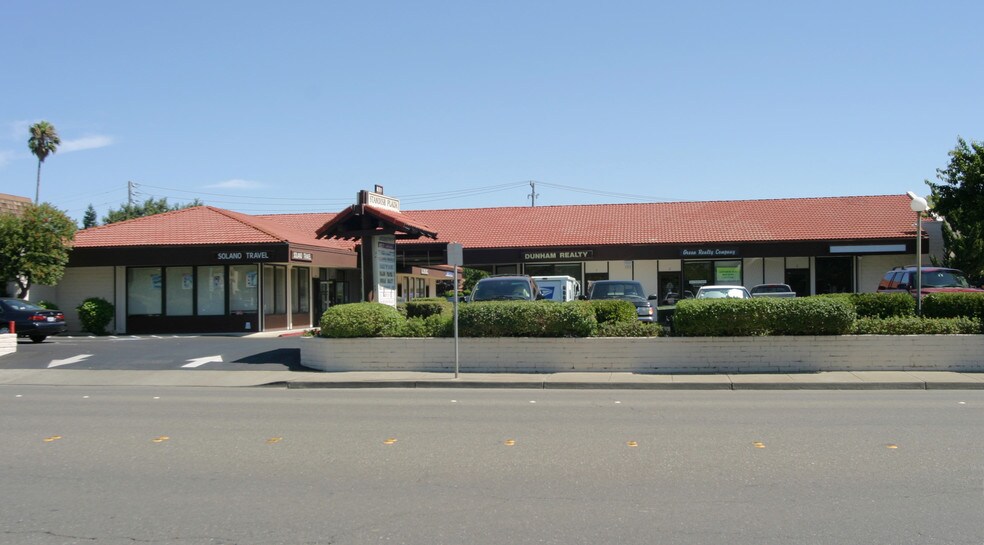 More Photos Of 831 Alamo Dr, Vacaville Unknown For Lease
