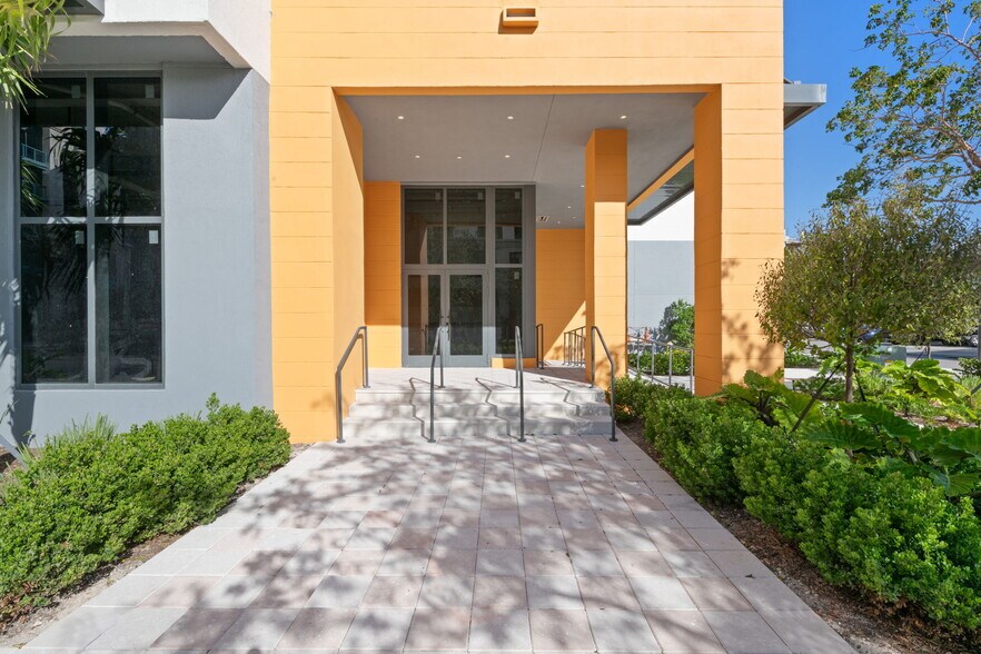 More Photos Of 600 N Andrews Ave, Fort Lauderdale Apartments For Lease