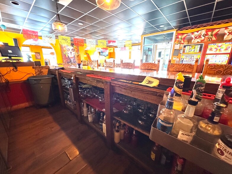 More Photos Of 2070 S Koeller St, Oshkosh Restaurant For Sale
