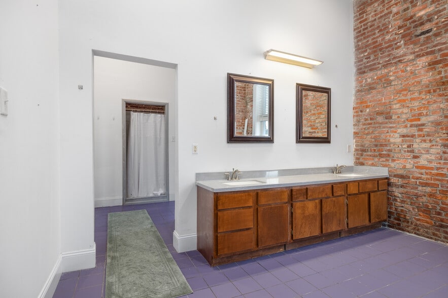 More Photos Of 107-109 W Pleasant Ave, Covington Loft Creative Space For Sale