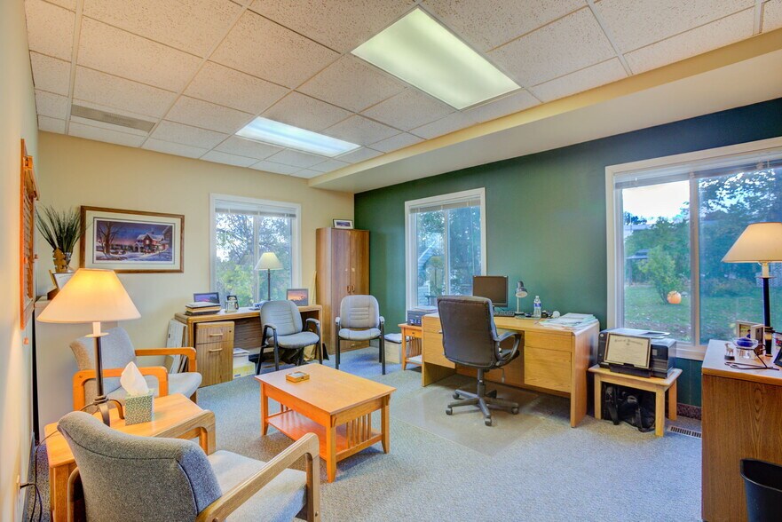 More Photos Of 2434 Commerce Blvd, Mound Office For Sale