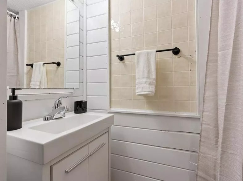 More Photos Of 107 Minnesota Ave E, Walker Apartments For Sale