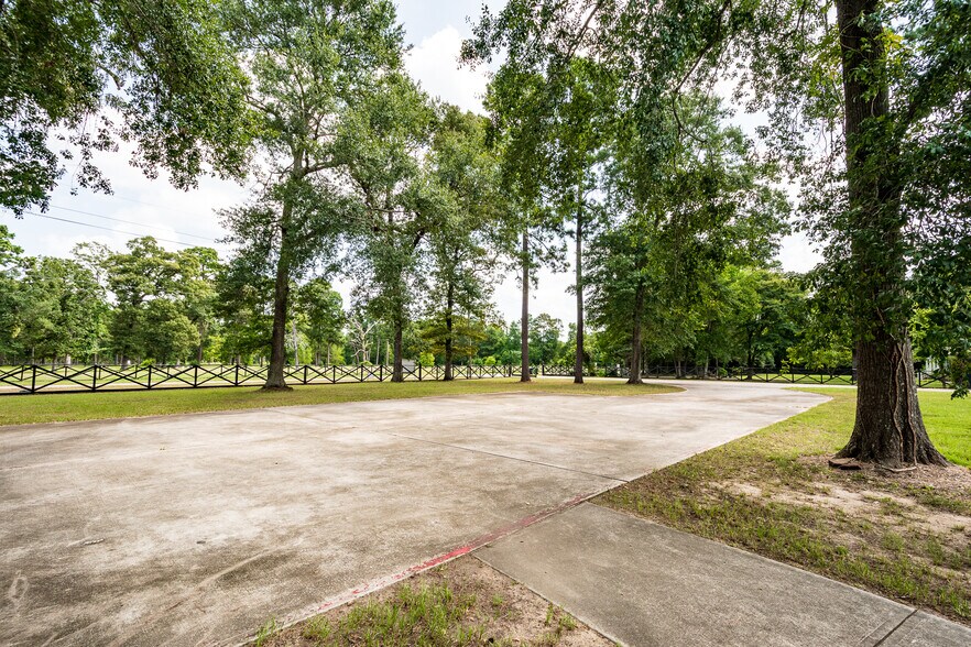 More Photos Of 16111 Porter Ln, Porter Flex For Sale