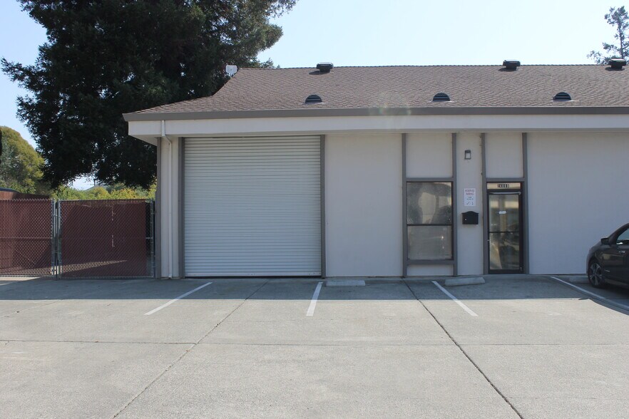 More Photos Of 2480 Oak St, Napa Warehouse For Lease