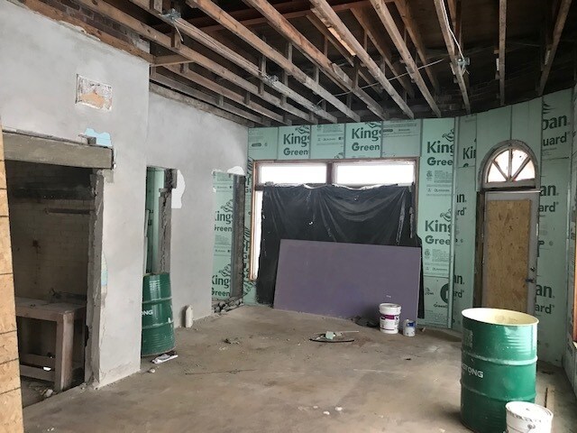 More Photos Of 1102 S Washington Ave, Lansing Freestanding For Sale