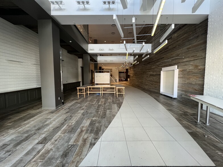 More Photos Of 1322 3rd Street Promenade, Santa Monica General Retail For Lease