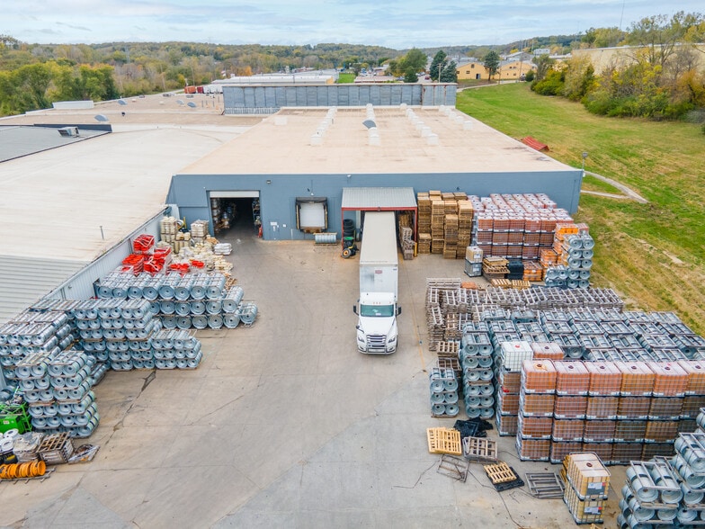 More Photos Of 4350 McKinley St, Omaha Manufacturing For Lease