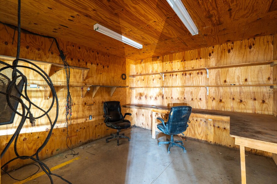 More Photos Of 3661 Fm 468, Cotulla Warehouse For Sale