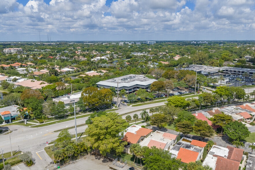 More Photos Of 21301 Powerline Rd, Boca Raton Medical For Lease