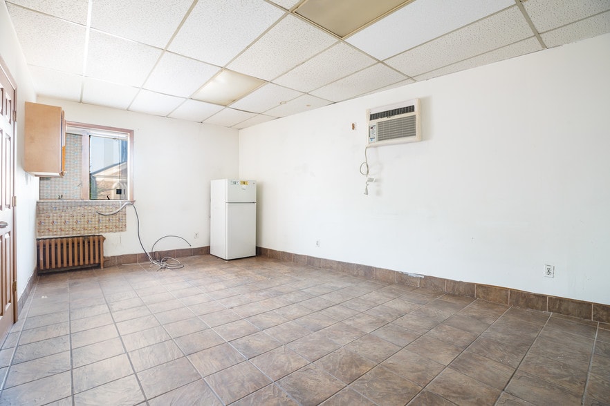 More Photos Of 1789 84th St, Brooklyn Warehouse For Sale