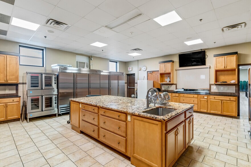 More Photos Of 1101 Brannon Rd, Nicholasville Religious Facility For Sale