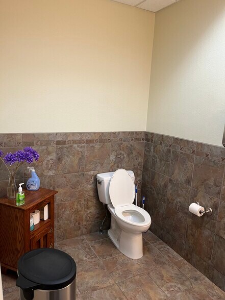 More Photos Of 19755 E Pikes Peak Ave, Parker Office For Lease