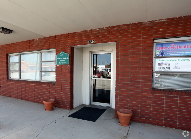 More Photos Of 1844 Pembroke Rd, Greensboro Office For Lease