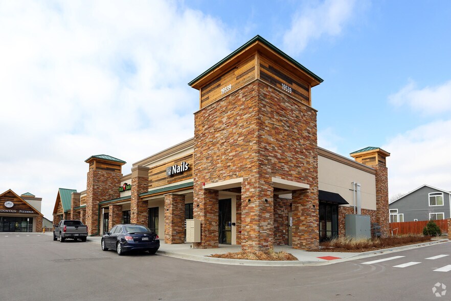 More Photos Of 19539 Hess Rd, Parker Storefront For Lease