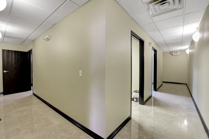 More Photos Of 3852 E Post Rd, Las Vegas Warehouse For Sale