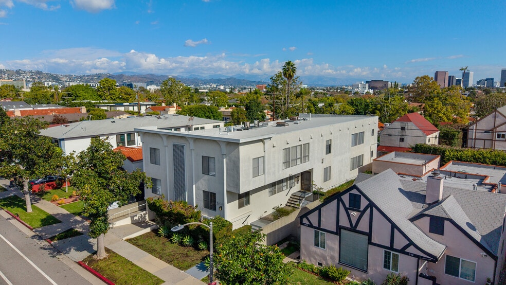 Primary Photo Of 344 S Doheny Dr, Beverly Hills Apartments For Sale