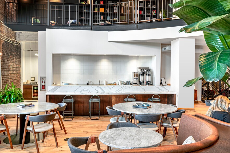 More Photos Of 231 S LaSalle St, Chicago Coworking Space