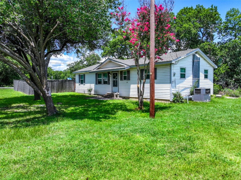 More Photos Of 400 C B Davidson, Fate Office Residential For Sale