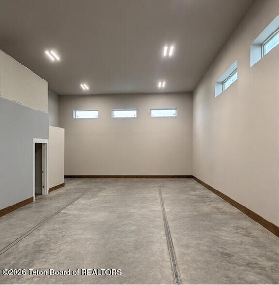 More Photos Of 1310 Industrial Lane, Driggs Showroom For Sale
