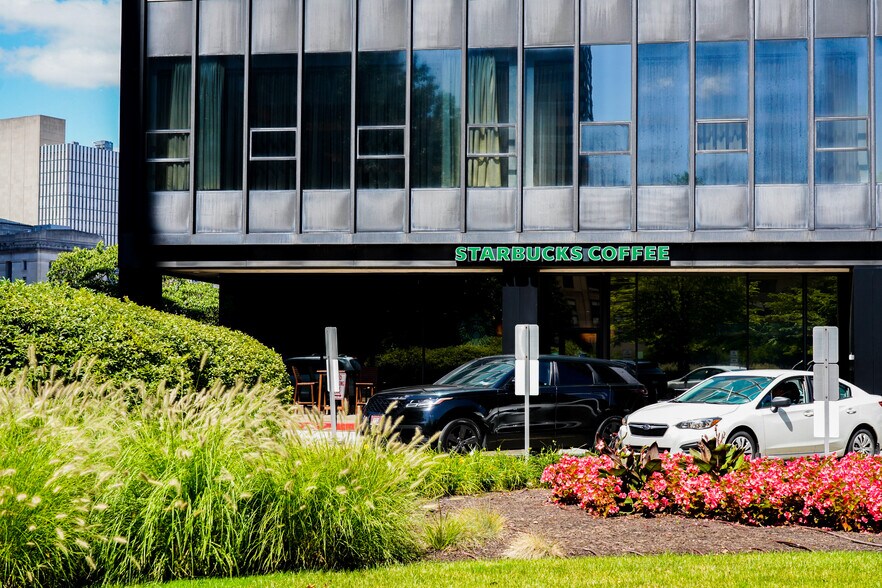 More Photos Of 112 Washington Pl, Pittsburgh Office Residential For Lease