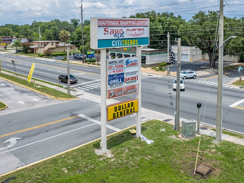 More Photos Of 1415 S 14th St, Leesburg Unknown For Lease