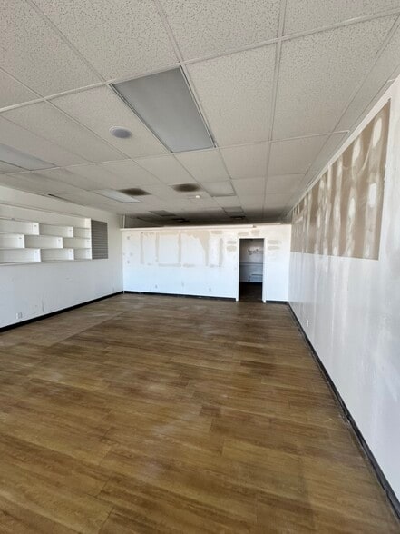 More Photos Of 4875-4889 S Redwood Rd, Salt Lake City General Retail For Sale