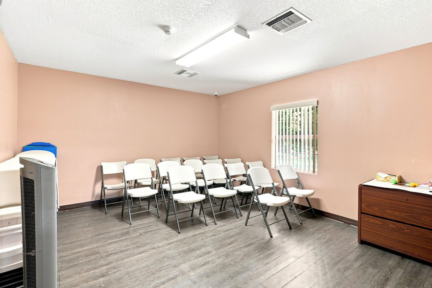 More Photos Of 3075 N Goldenrod Rd, Winter Park Religious Facility For Sale