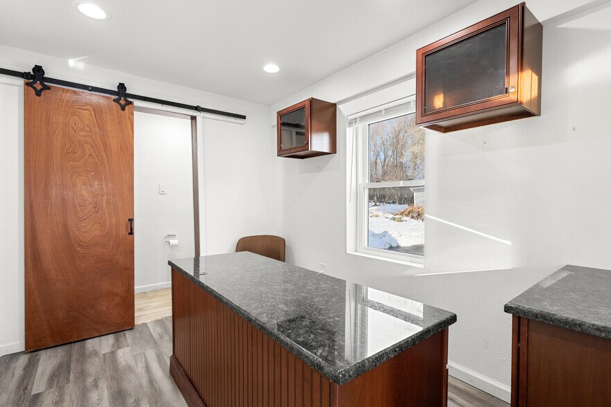 More Photos Of 249 W Main St, Avon Office For Lease