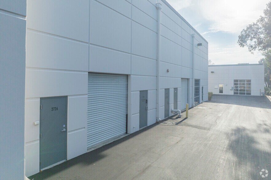 More Photos Of 2720-2734 Bayview Dr, Fremont Research And Development For Lease