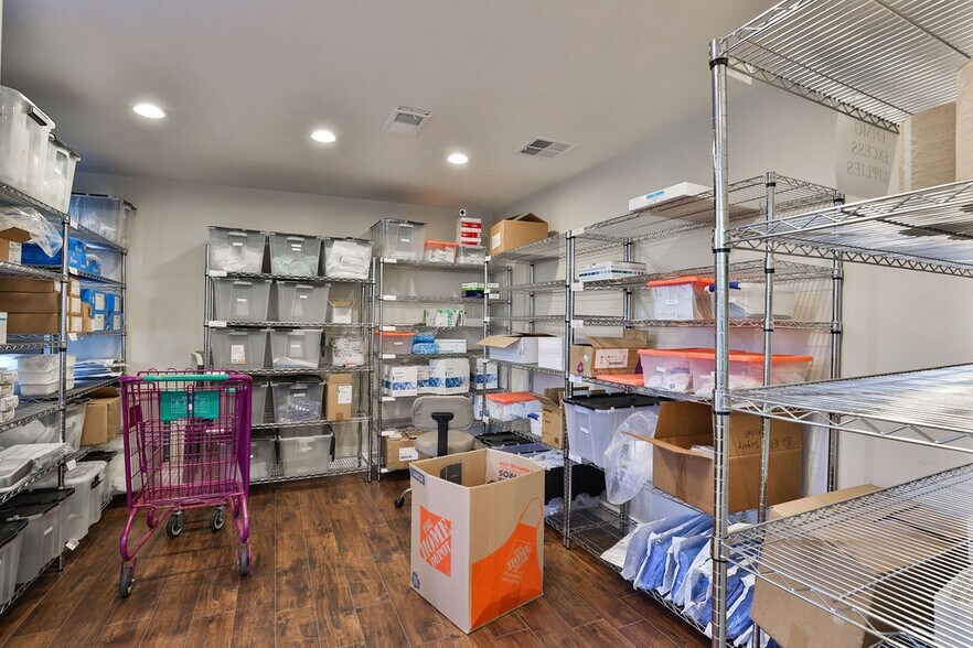 More Photos Of 7051 Alvarado Rd, La Mesa Medical For Sale