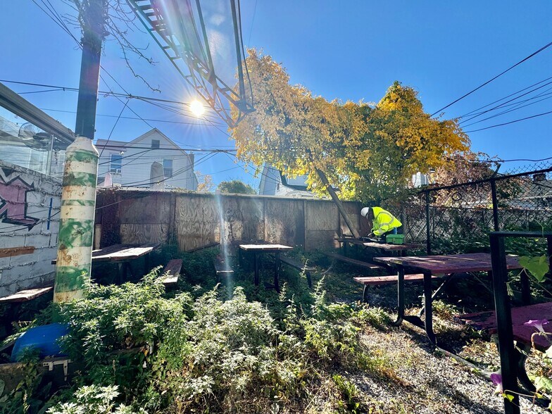 More Photos Of 2918 Bruckner Blvd, Bronx Bar For Sale