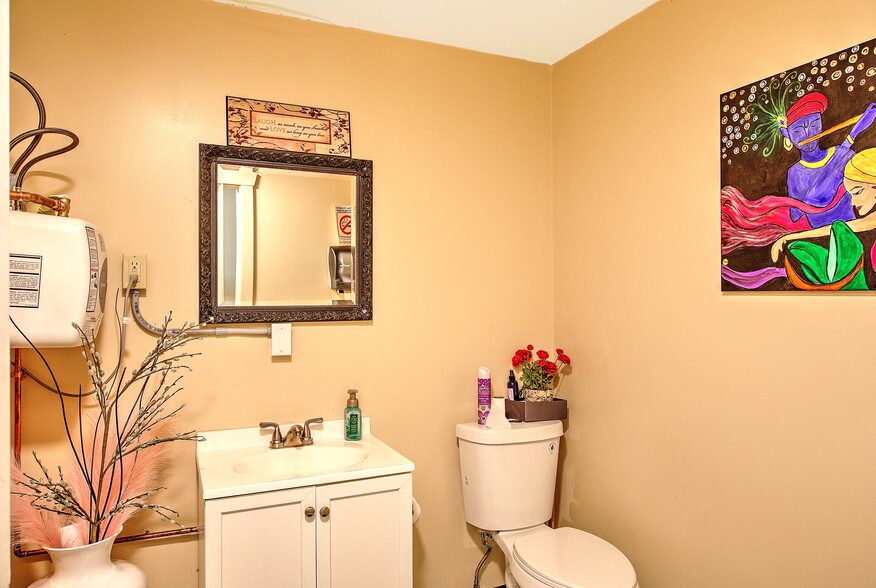 More Photos Of 628 Metacom Ave, Warren Storefront For Sale