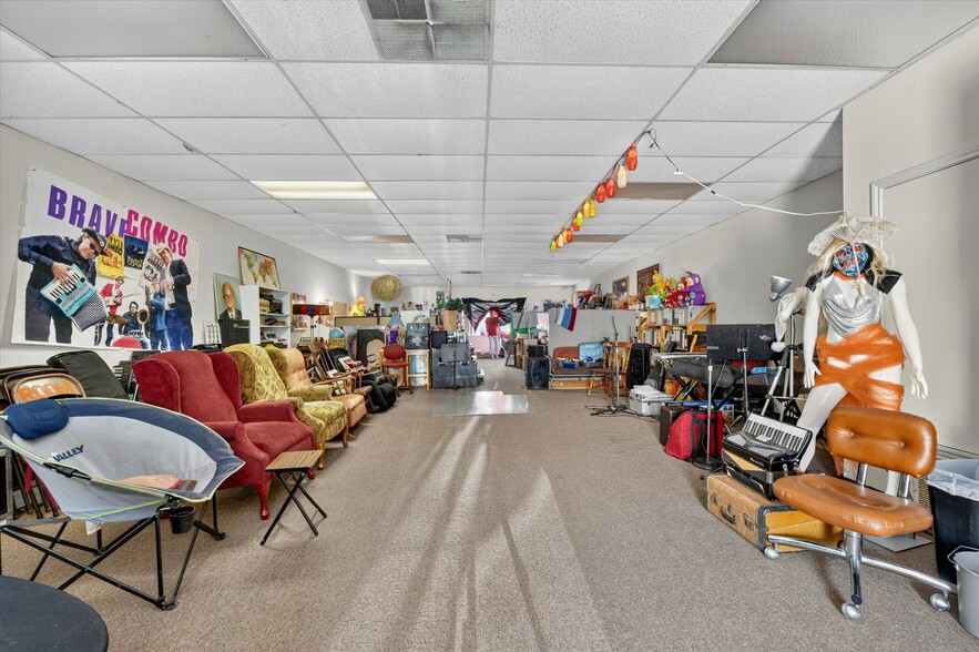More Photos Of 221-223 N Locust St, Denton Office For Sale