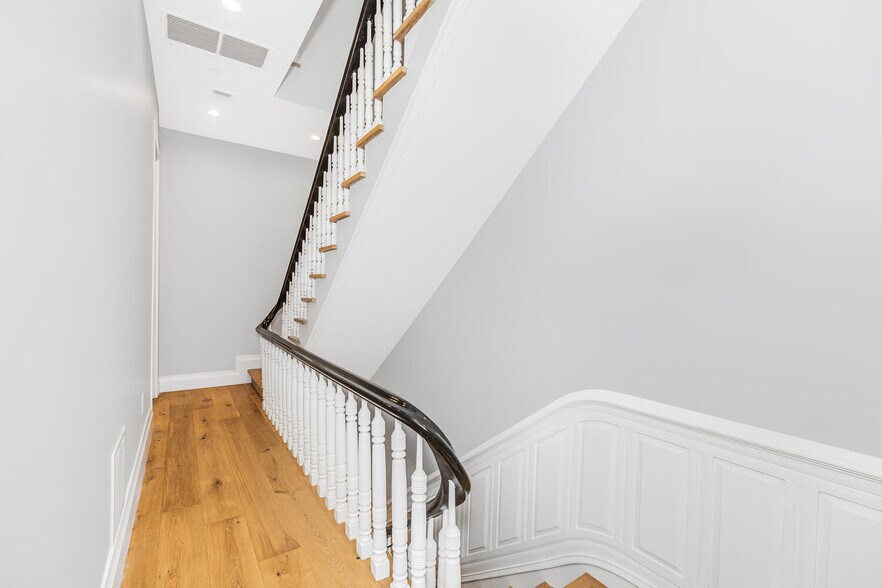 More Photos Of 11A Arlington Pl, Brooklyn Apartments For Sale