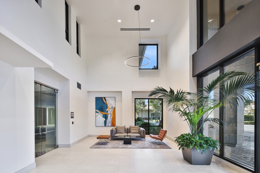 More Photos Of 2945 Townsgate Rd, Westlake Village Unknown For Lease