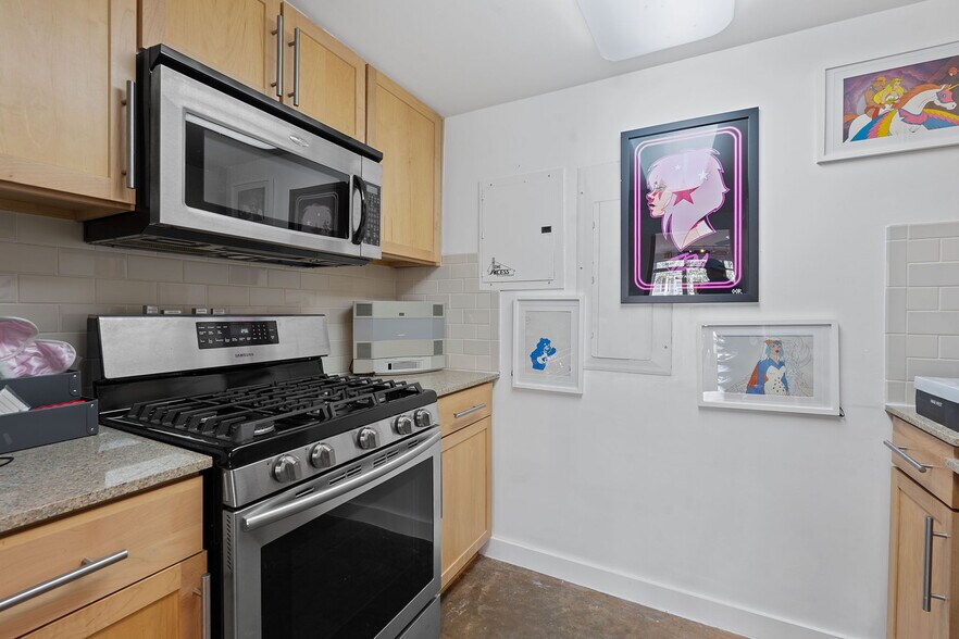 More Photos Of 1601 E Cesar Chavez St, Austin Apartments For Sale