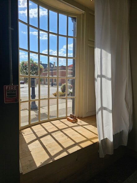 More Photos Of 9-11 W Main St, Troy Specialty For Sale