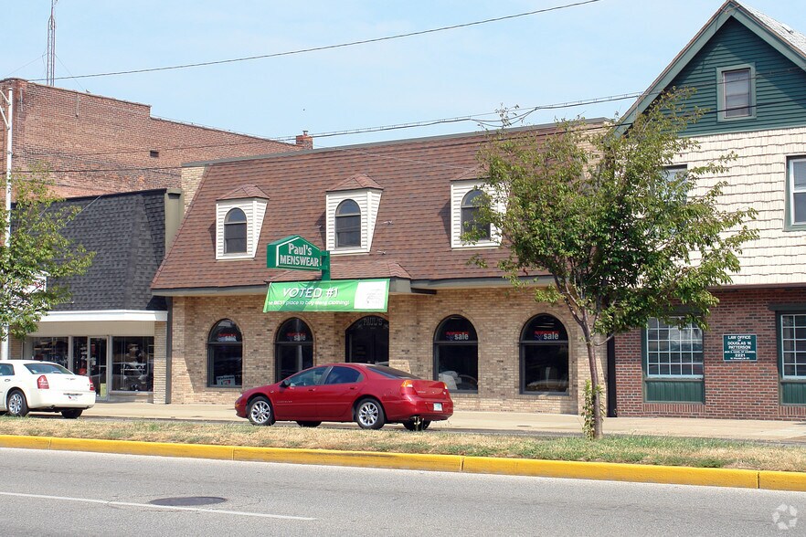More Photos Of 2225 W Franklin St, Evansville Storefront For Sale