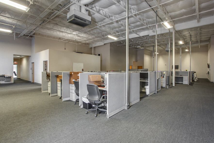 More Photos Of 2816 Shamrock Ave, Fort Worth Loft Creative Space For Lease