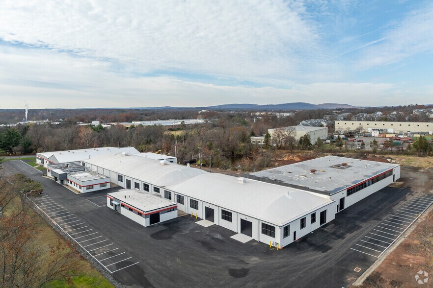 More Photos Of 22 Readington Rd, Branchburg Manufacturing For Lease