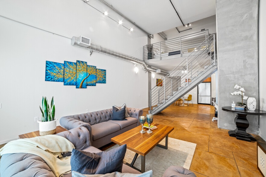 More Photos Of 350 11th Ave, San Diego Apartments For Sale