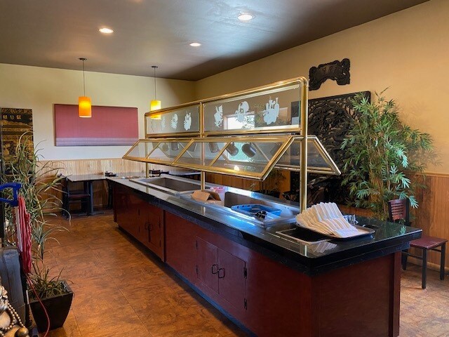 More Photos Of 162 N 6th St, Lander Specialty For Sale